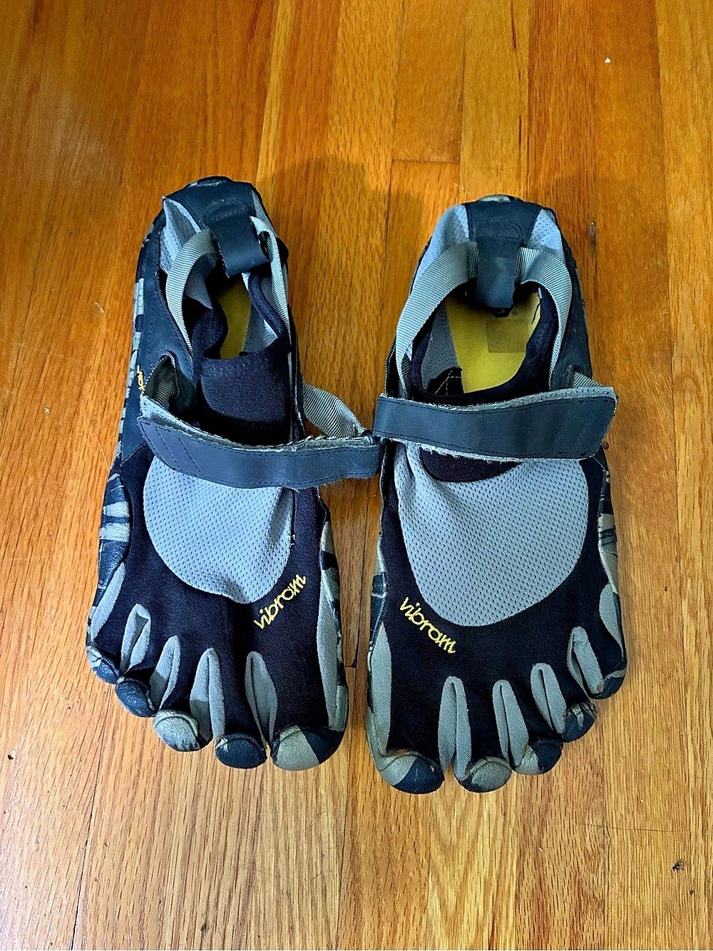 Vibram FiveFingers V-Train 2.0 Camo Athletic Shoes